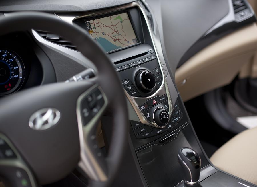  Hyundai Azera 2012 года  (фото 48 из 103)